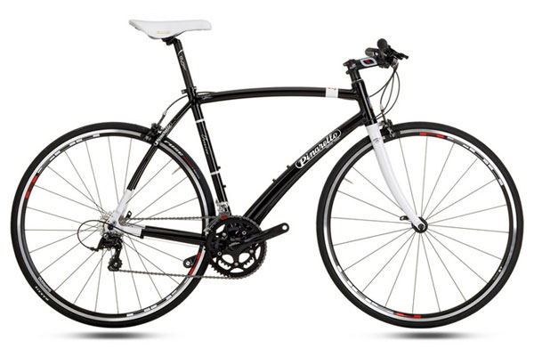 PINARELLO ROADBIKE TREVISO SORA 9s 2015