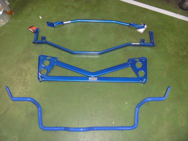 ZC32Sにスタビライザー取付＆ボディー補強☆ | スズキ スイフト