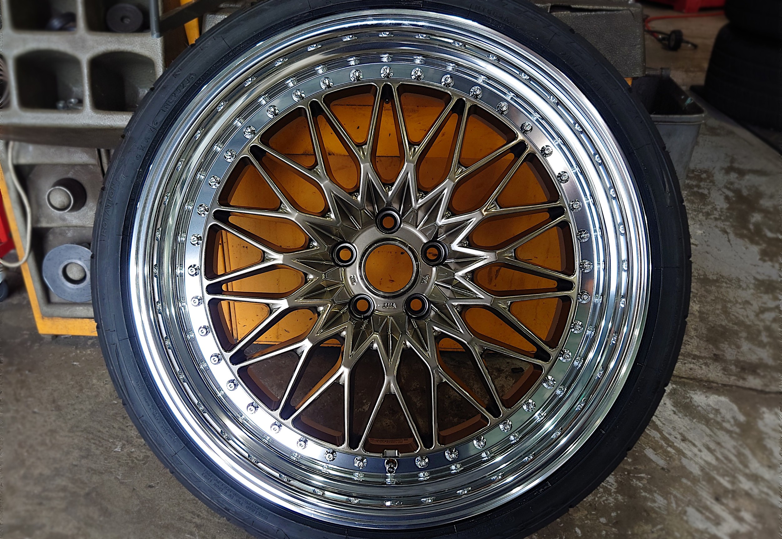 WORK（ワーク）VS-XV 限定モデル『Luster Bronze Gold』を納品させて