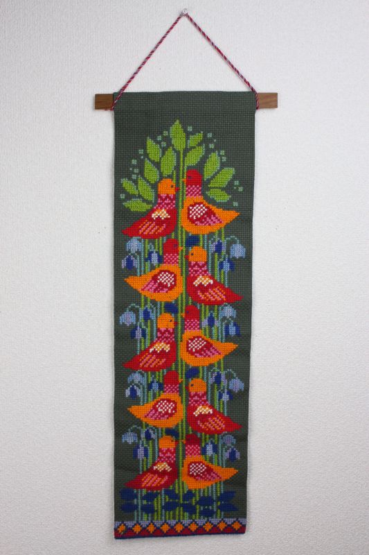 クロスステッチ タペストリー/北欧の鳥 Ats-72 北欧雑貨と北欧手工芸