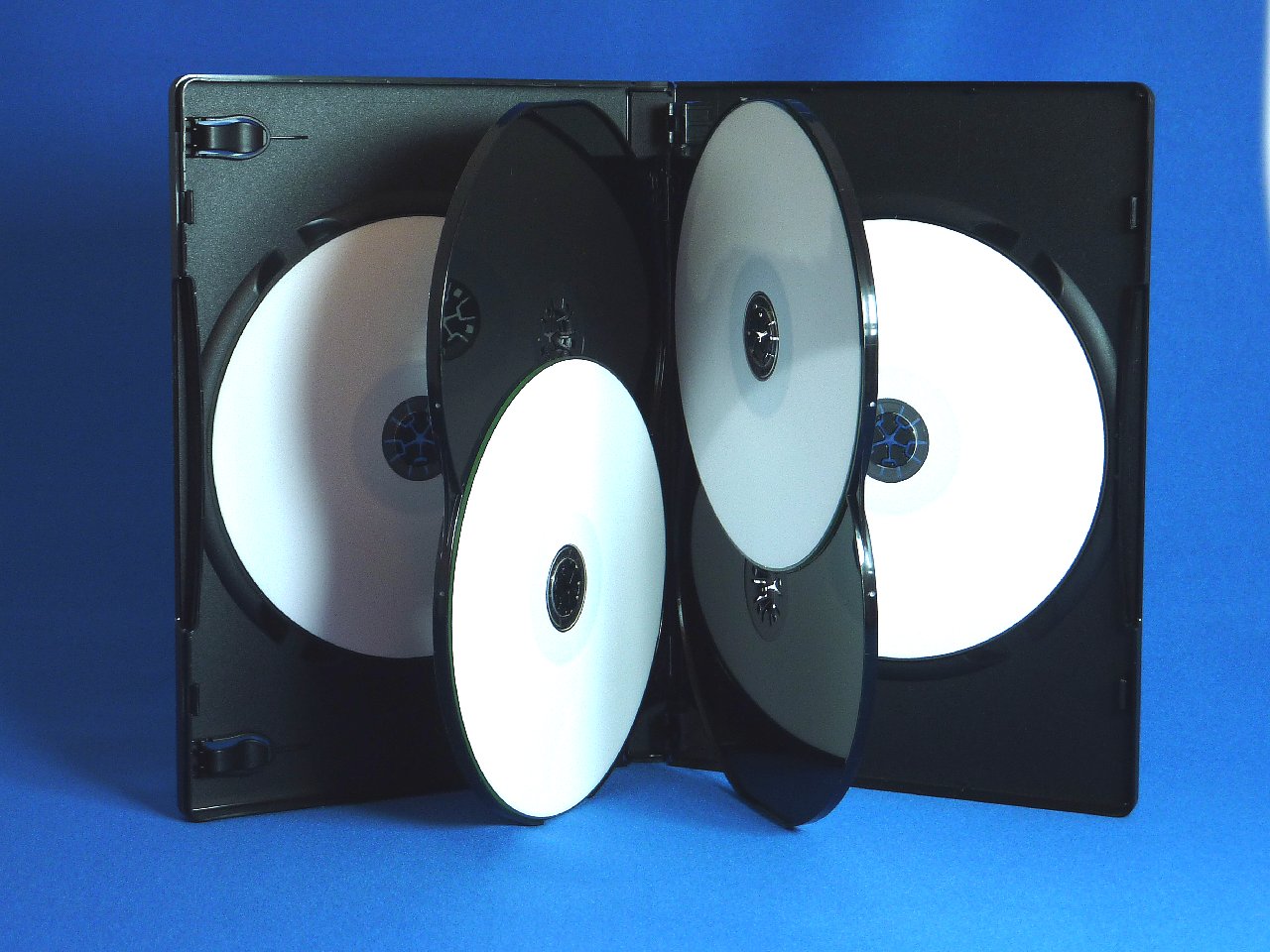 高品質/薄型】15mm厚DVDトールケース6枚用 50個セットFN-DVDT6-BK50