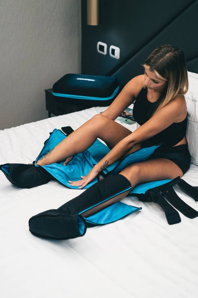 Ayre™ Wireless Compression Boots for Heavy Legs | Compex