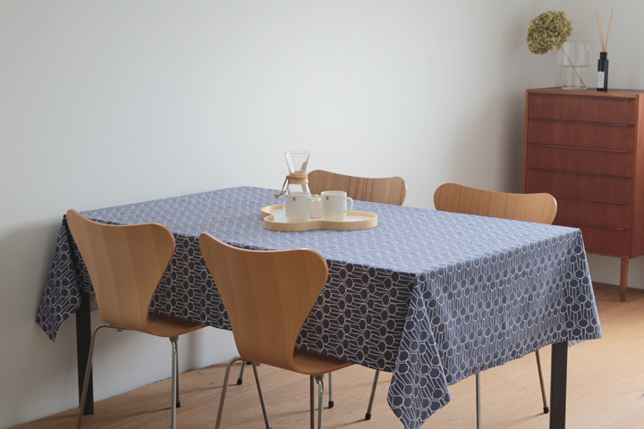 初めて使ってみたいと思ったテーブルクロス。サラサラな手触りの
