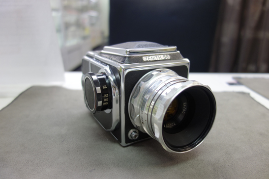 入荷情報】ZENITH80 +Industar-29 80/f2.8+120マガジン｜カメラ買取