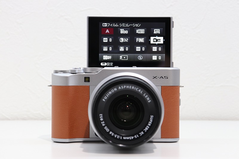 作例有】FUJIFILMの最新ミラーレスX-A5 使用レビュー。小型軽量で納得