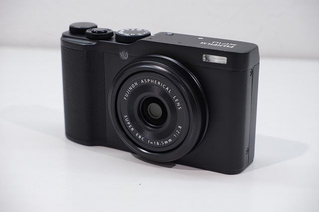 小さなボディに】FUJIFILM XF10 使用レビュー【大きな魅力】