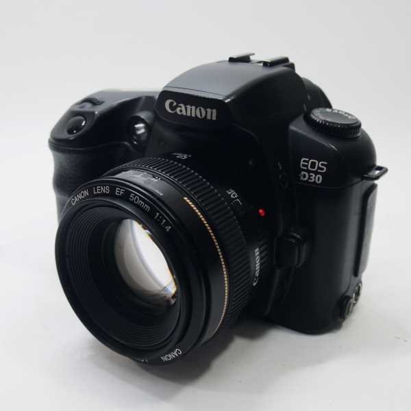 コラム】カメラ今昔物語 【キヤノン EOS D30編】