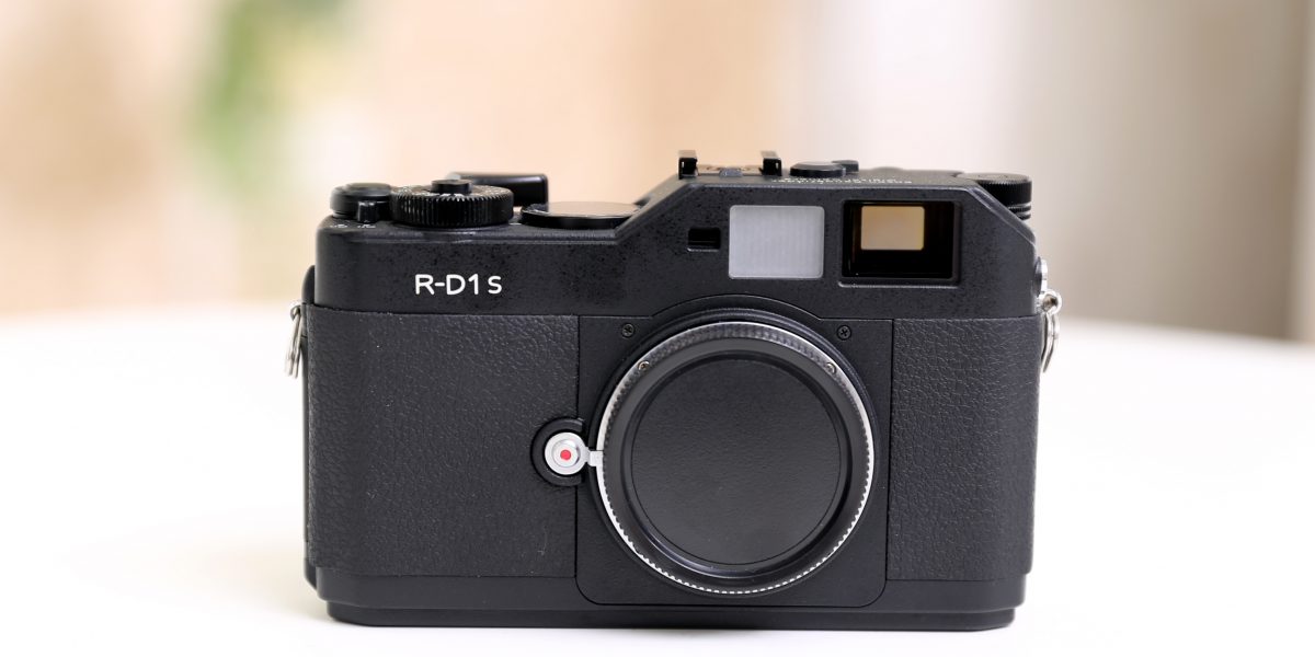 レトロ感あふれるデジタルレンジファインダー機 EPSON R-D1s 入荷！