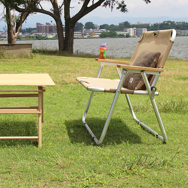 幼い子どもとのキャンプに必須！Peregrine Furnitureのベンチ | CAMP HOUSE