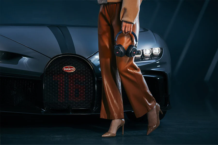 ブガッティ・ワイヤレスヘッドホン発売。ゲーミングタイプと高級タイプ
