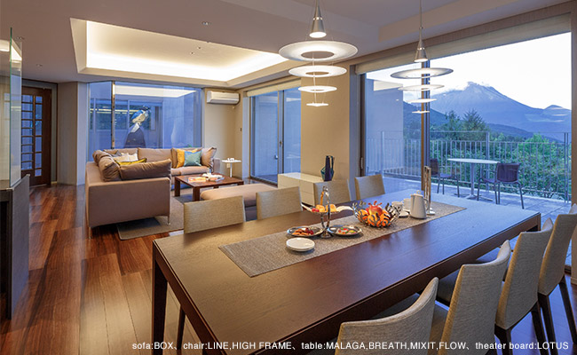 LOTUS(ロータス シアターボード） IXC | カッシーナ・イクスシー