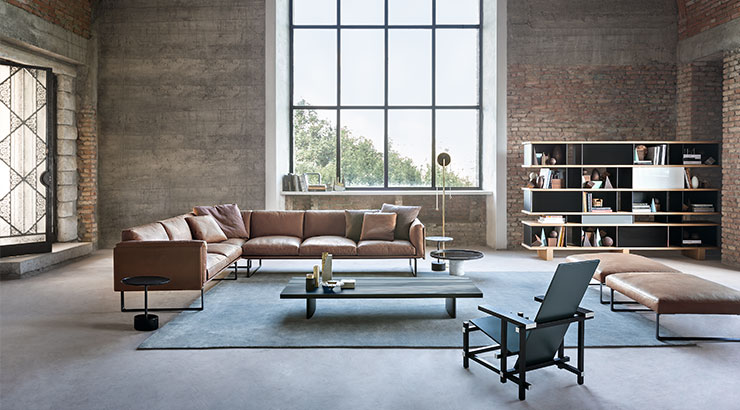 635 BLACK RED AND BLUE（ブラック レッド アンド ブルー ラウンジ