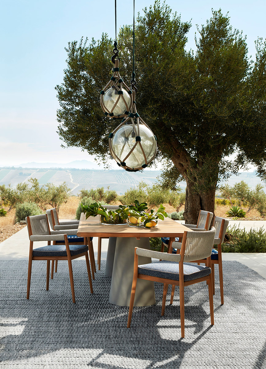 474 DINE OUT（ダイン アウト アームチェア）Cassina | カッシーナ