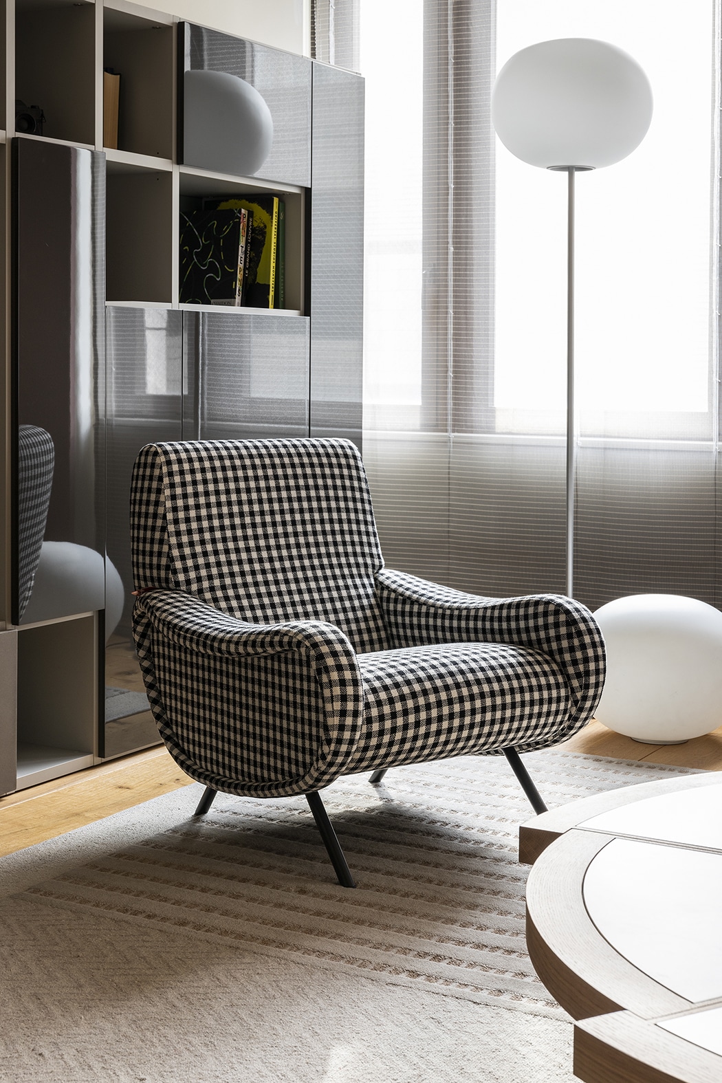 720 LADY（レディ ラウンジチェア） Cassina | カッシーナ・イクスシー