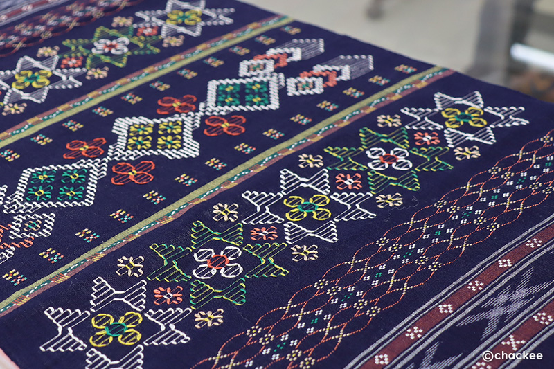 華やかで繊細な紋様織り『読谷山花織 / 読谷山ミンサー』 | 琉球