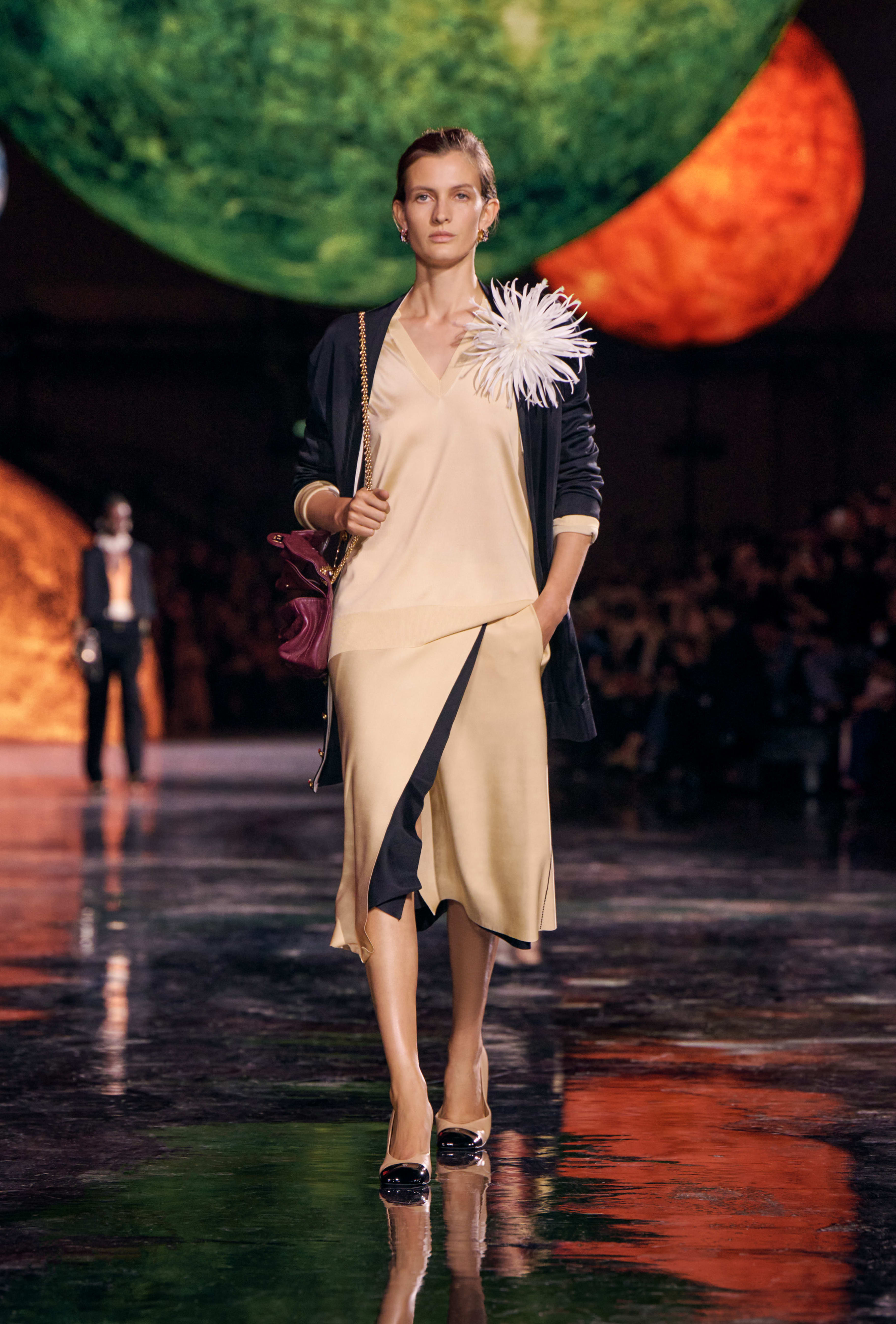 カメリア モチーフ ブローチ - コットン & シルク、ホワイト