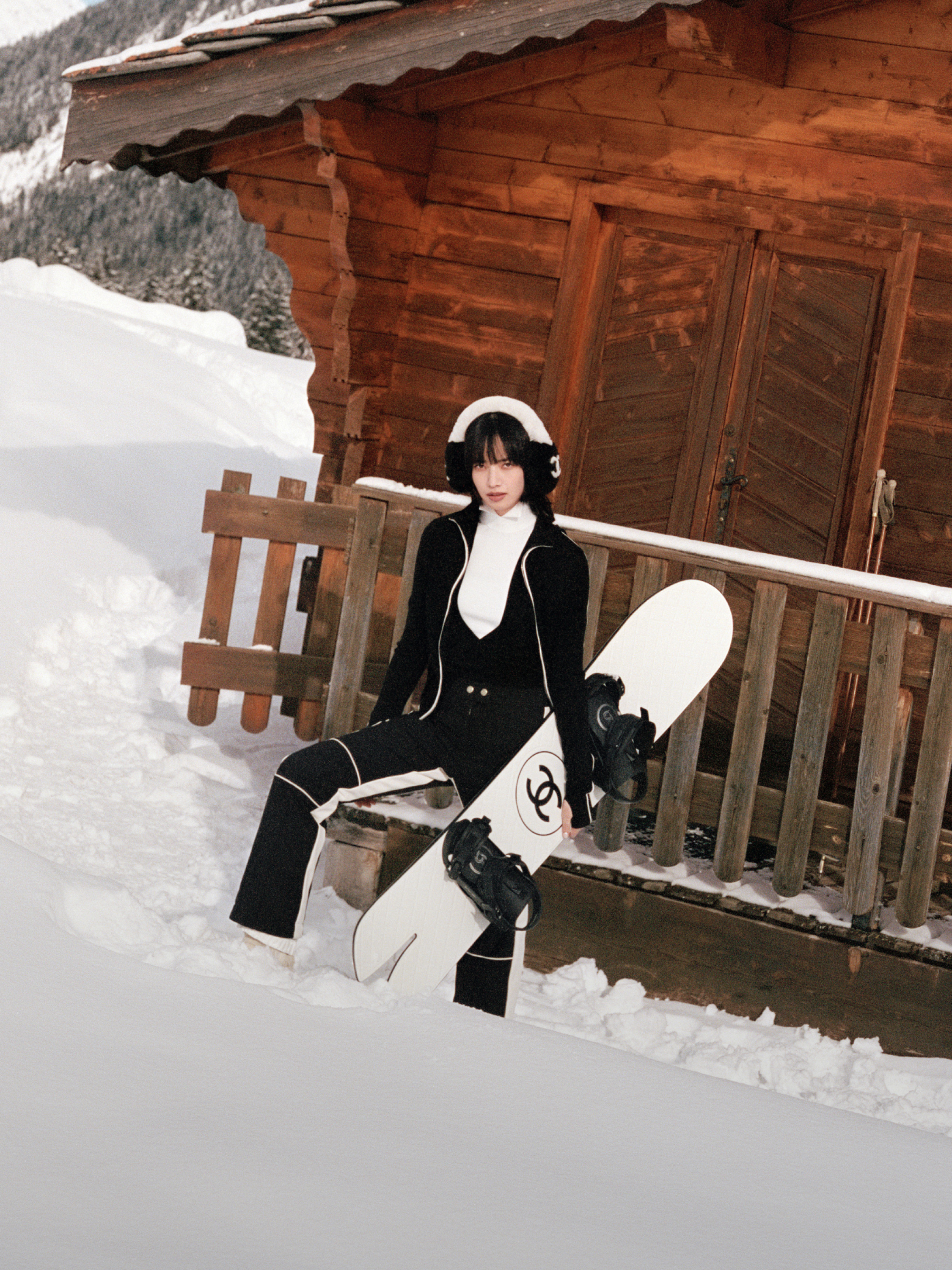 シャネル 公式サイト：CHANEL.COM - ファッション | CHANEL シャネル