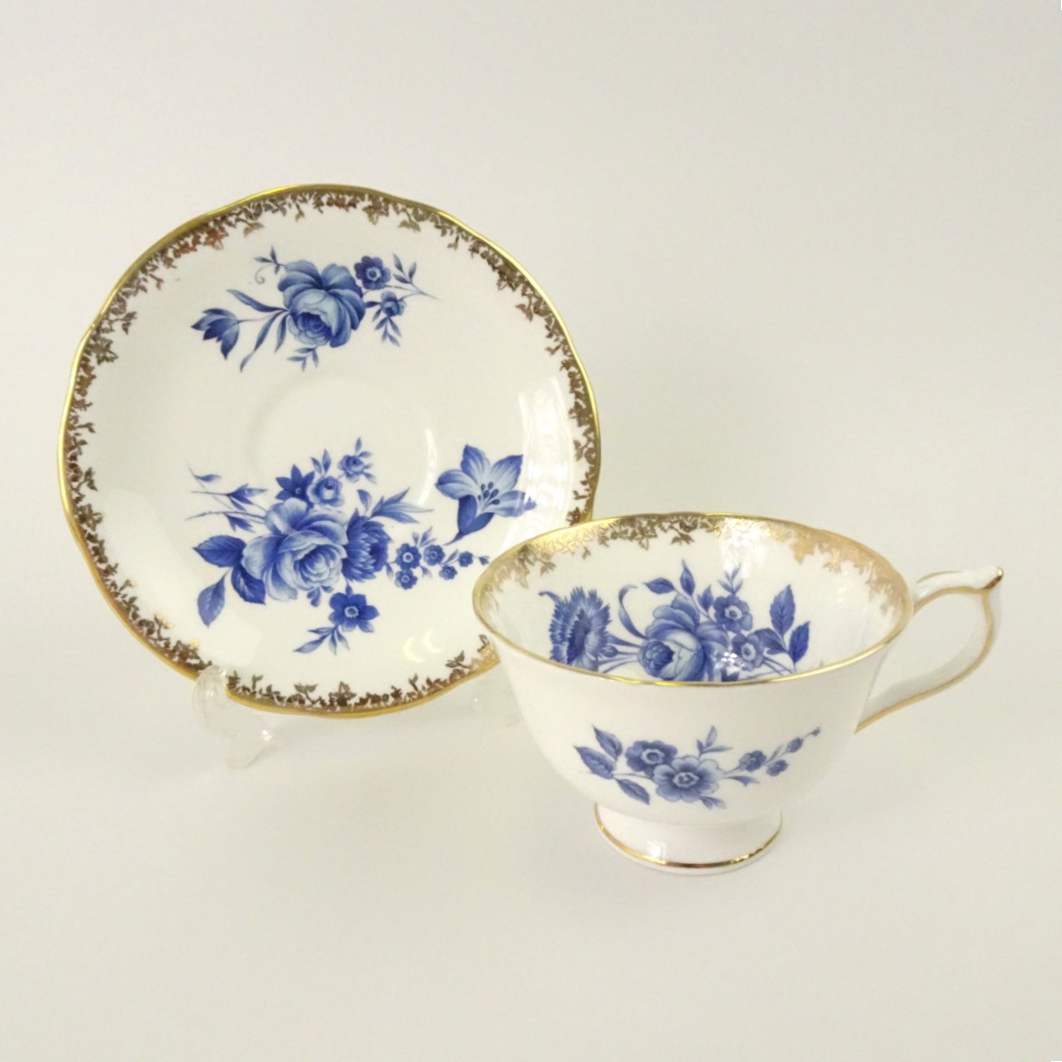 エインズレイ ティーカップ ブルーローズ 薔薇柄 バラ 金彩 カップ