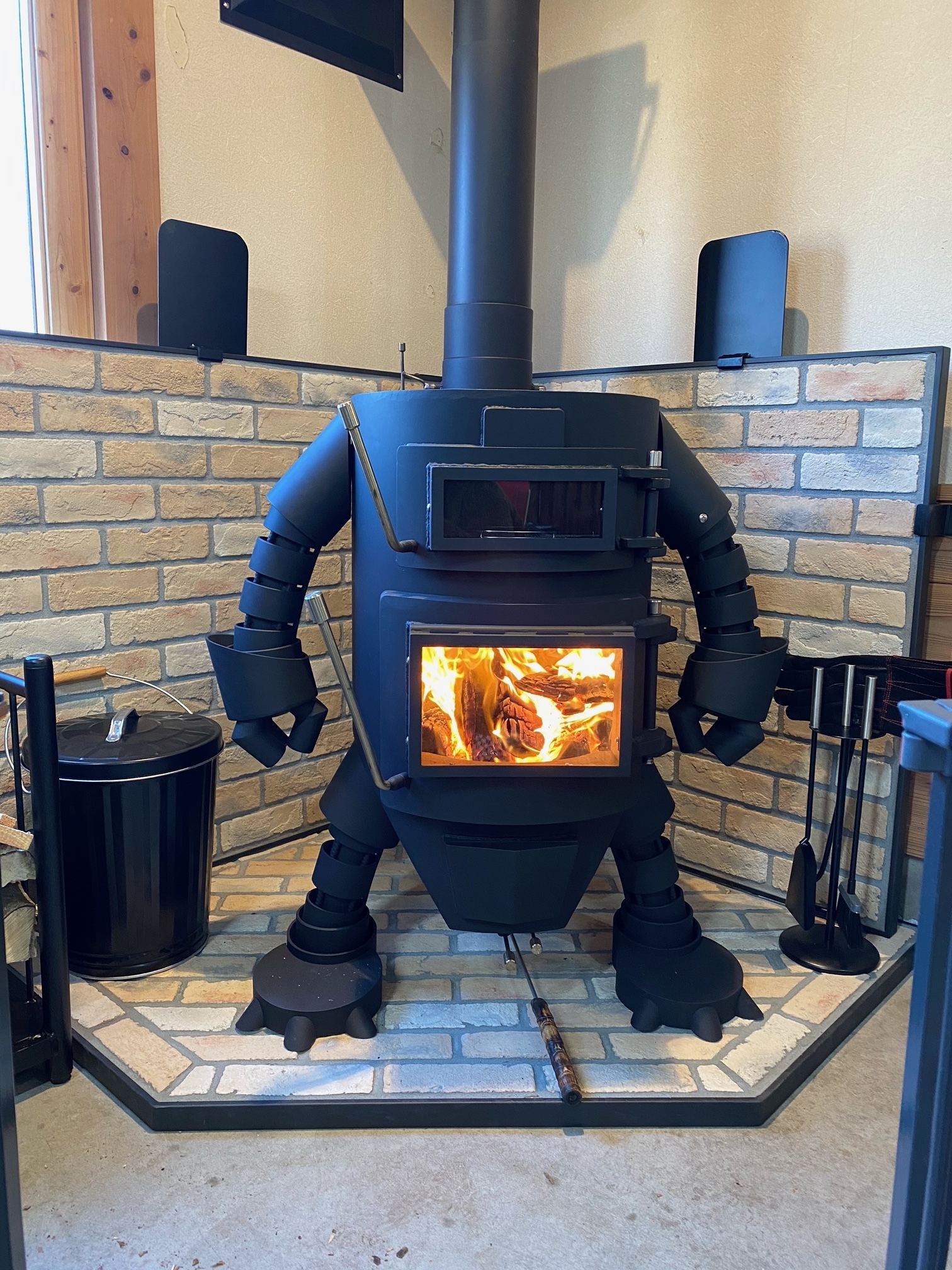ロボット型薪ストーブの設置 - 土佐清水市