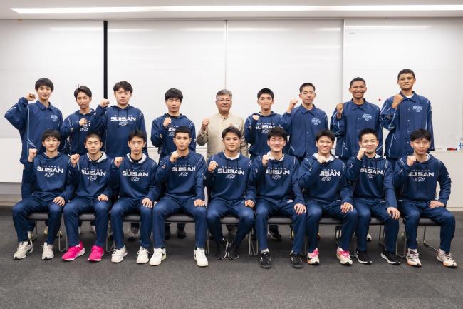 次の大会でも優勝を目指します”沖縄水産高校バスケットボール部優勝