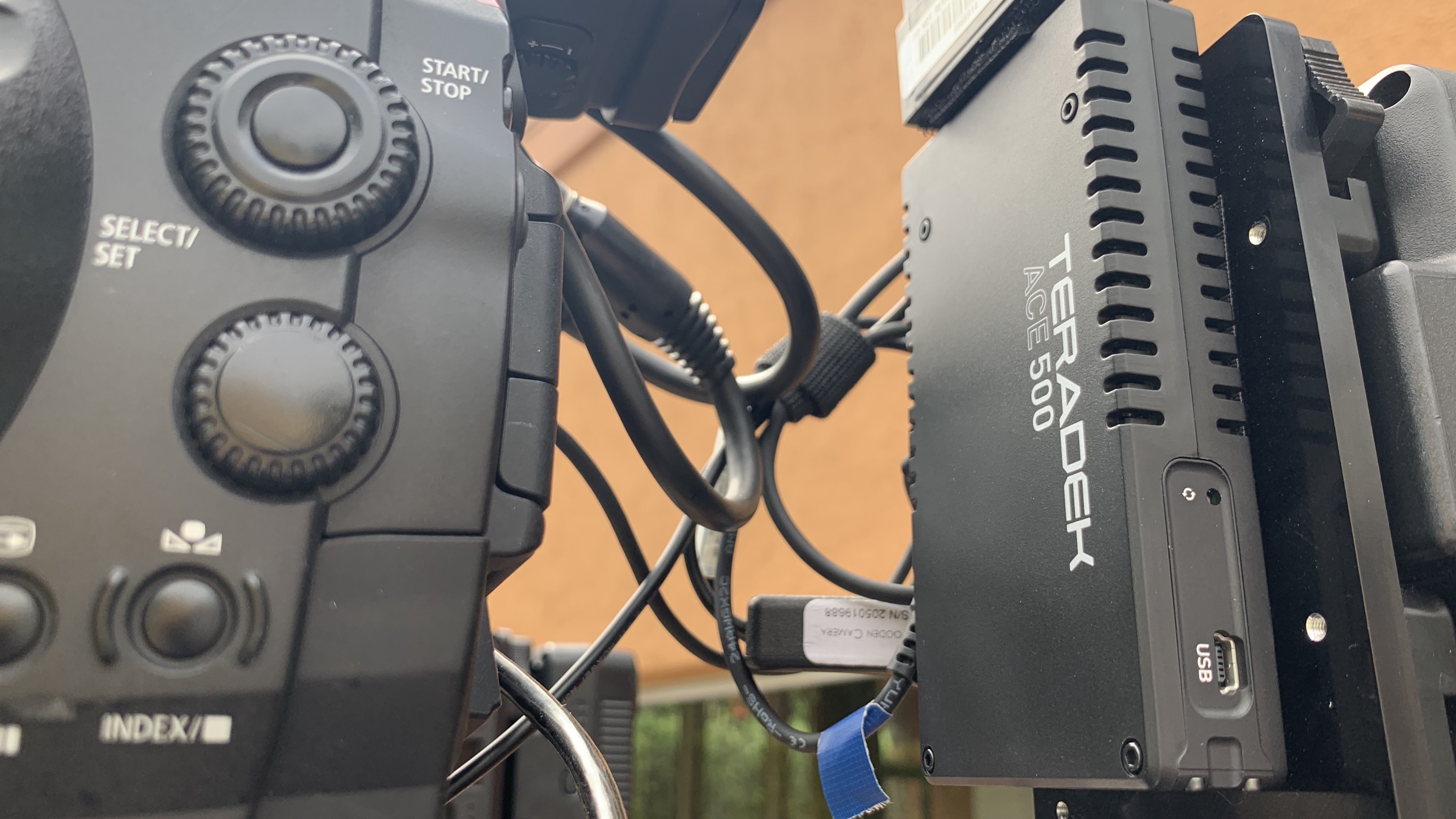 Teradek ACE 500レビュー － 手頃な価格でクイックセットアップの