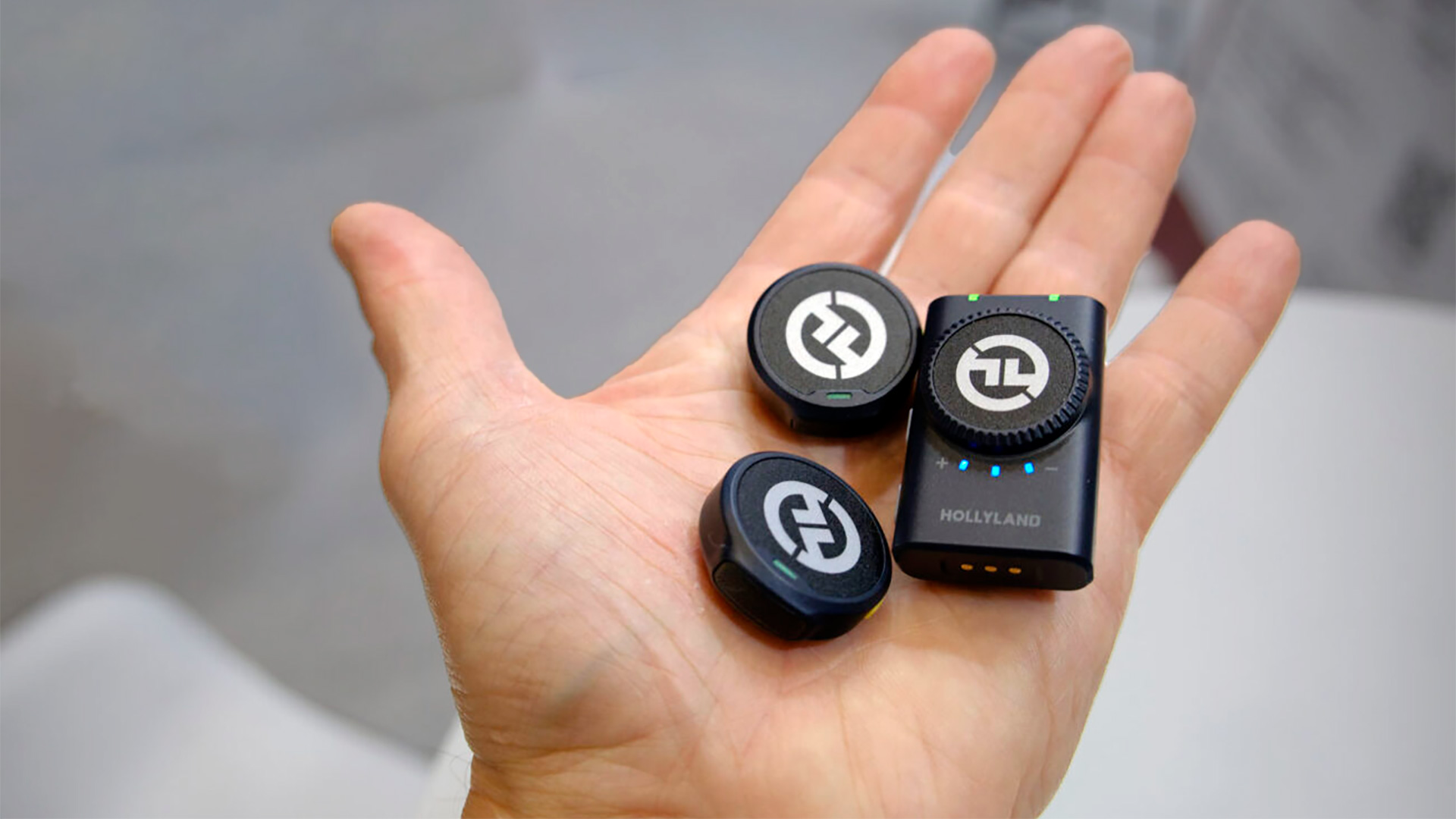HollylandがLARK M2を発表 - ボタンサイズのデュアルマイクワイヤレス