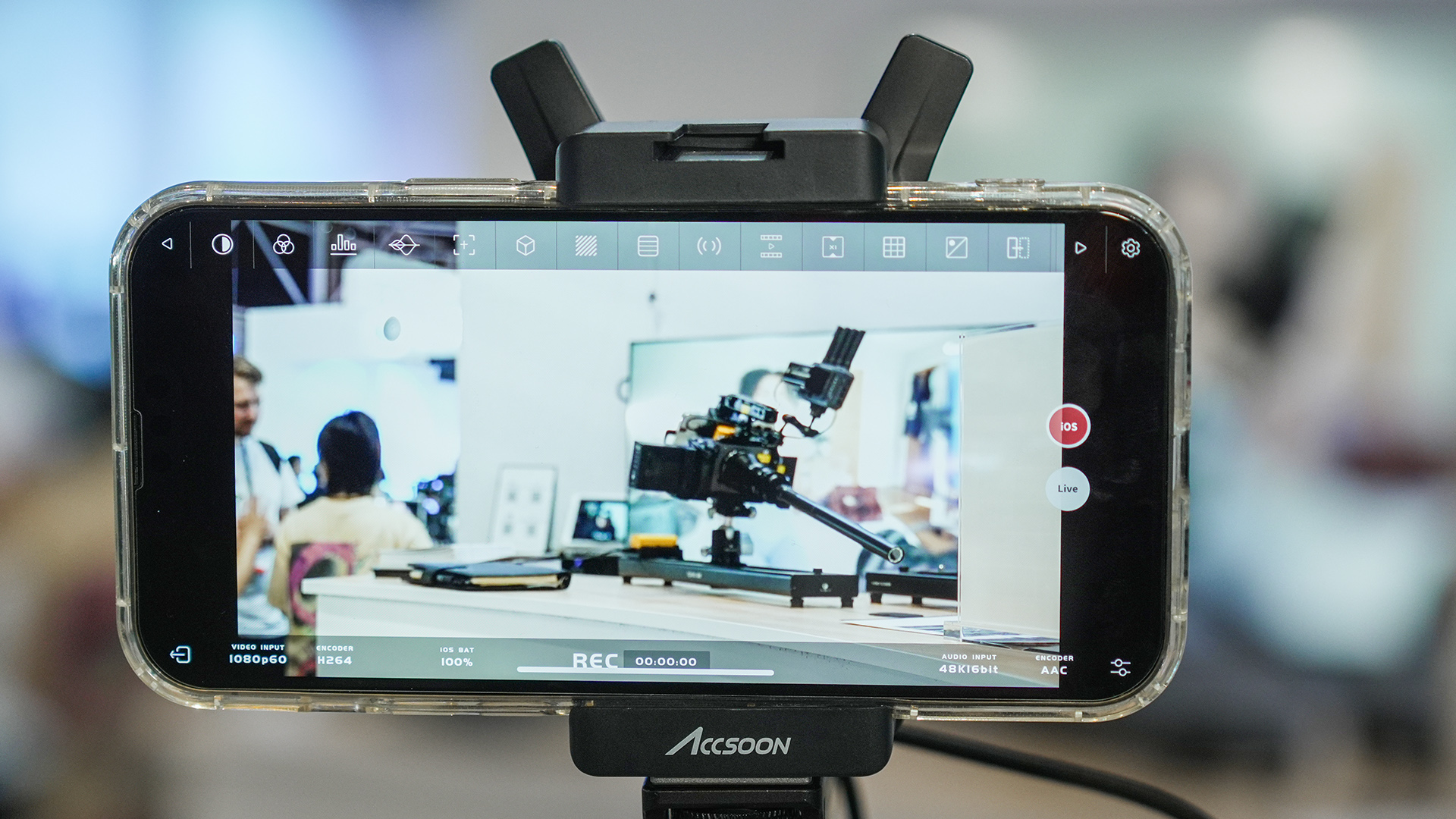 AccsoonがCineView Nanoを発表 - 小型で手頃なHDMIワイヤレス送信機