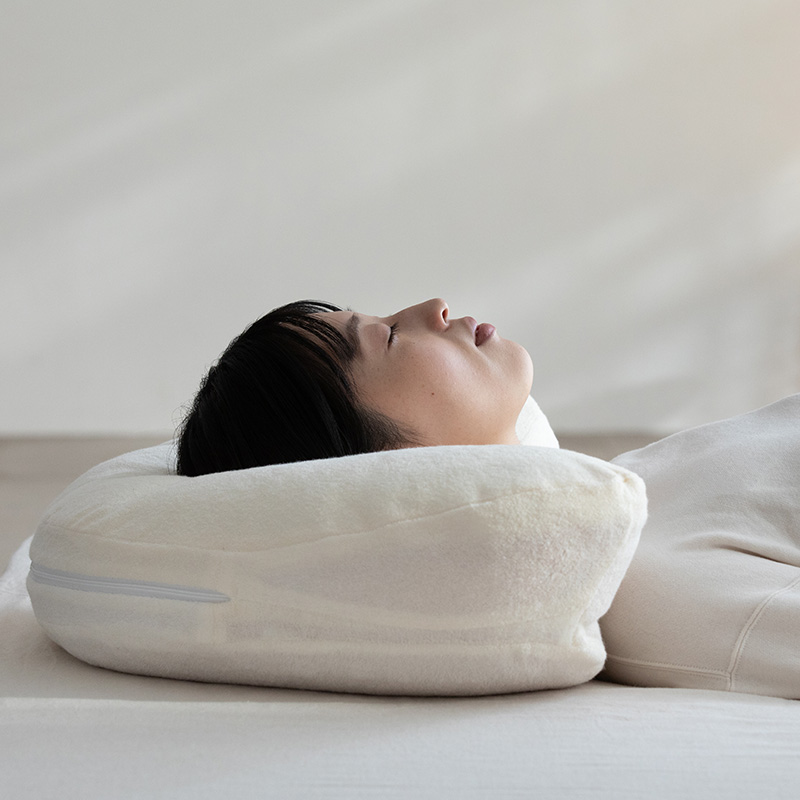 横向き寝＋仰向け寝専用枕「YOKONEGU Premium」 | 家具・インテリア
