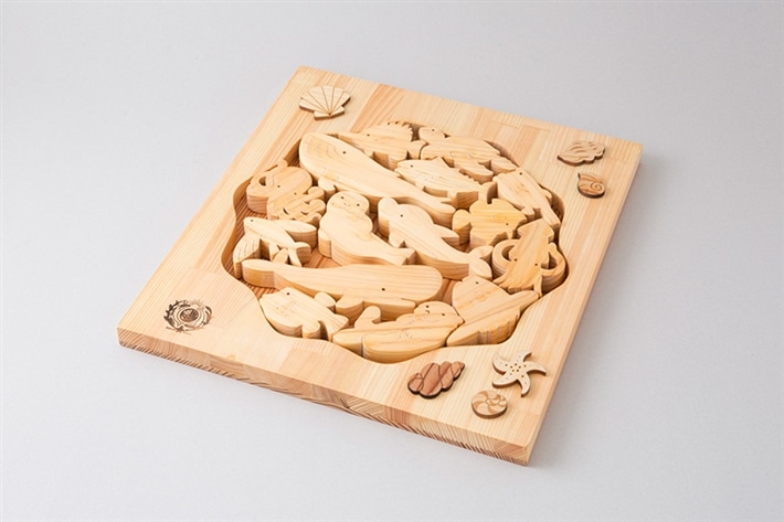 山のくじら舎 海パズル: 木のおもちゃ｜クレヨンハウス