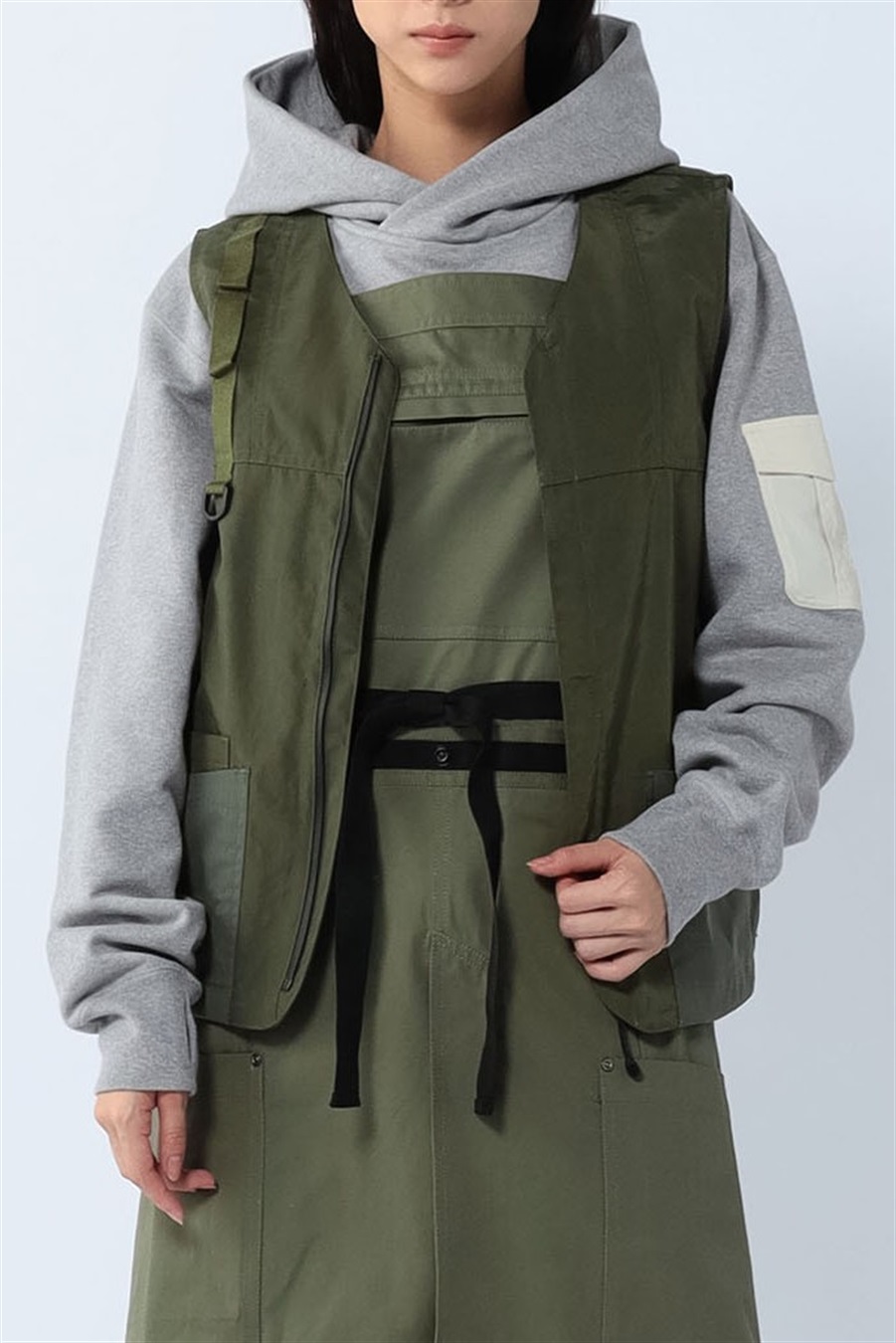 ポケット付きVネックベスト ATSURO TAYAMA｜クロスプラス公式通販サイト