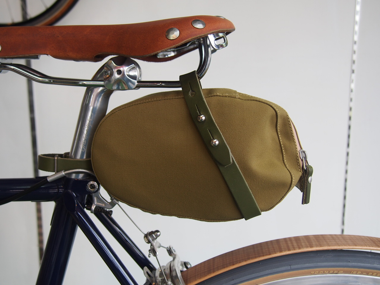 Brooks Isle of Wight saddle bags. - 京都の中古自転車・新車販売