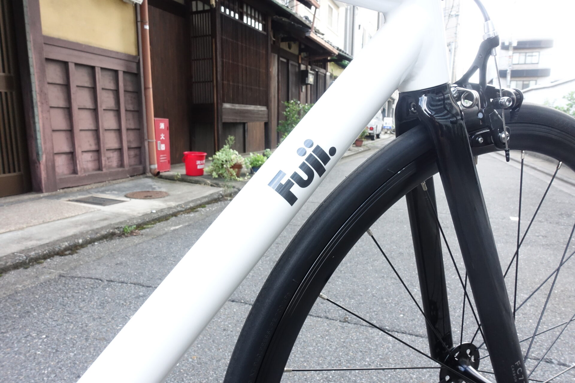 パシュートスタイルの 2018年モデル FUJI TRACK ARCV入荷しました