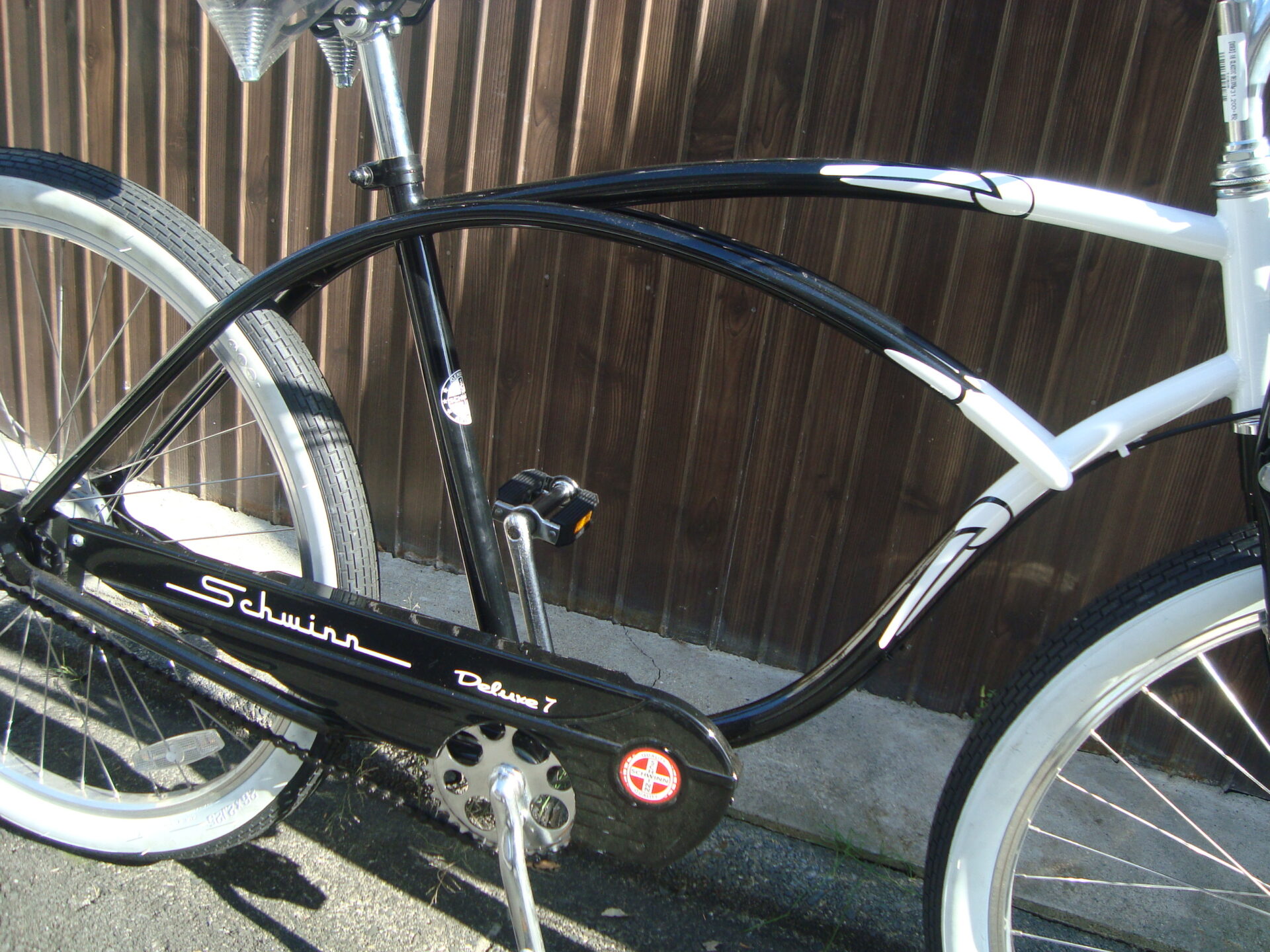 普段の自転車とはちょっと違うしゃれた自転車 SCHWINN CLASSIC DELUXE