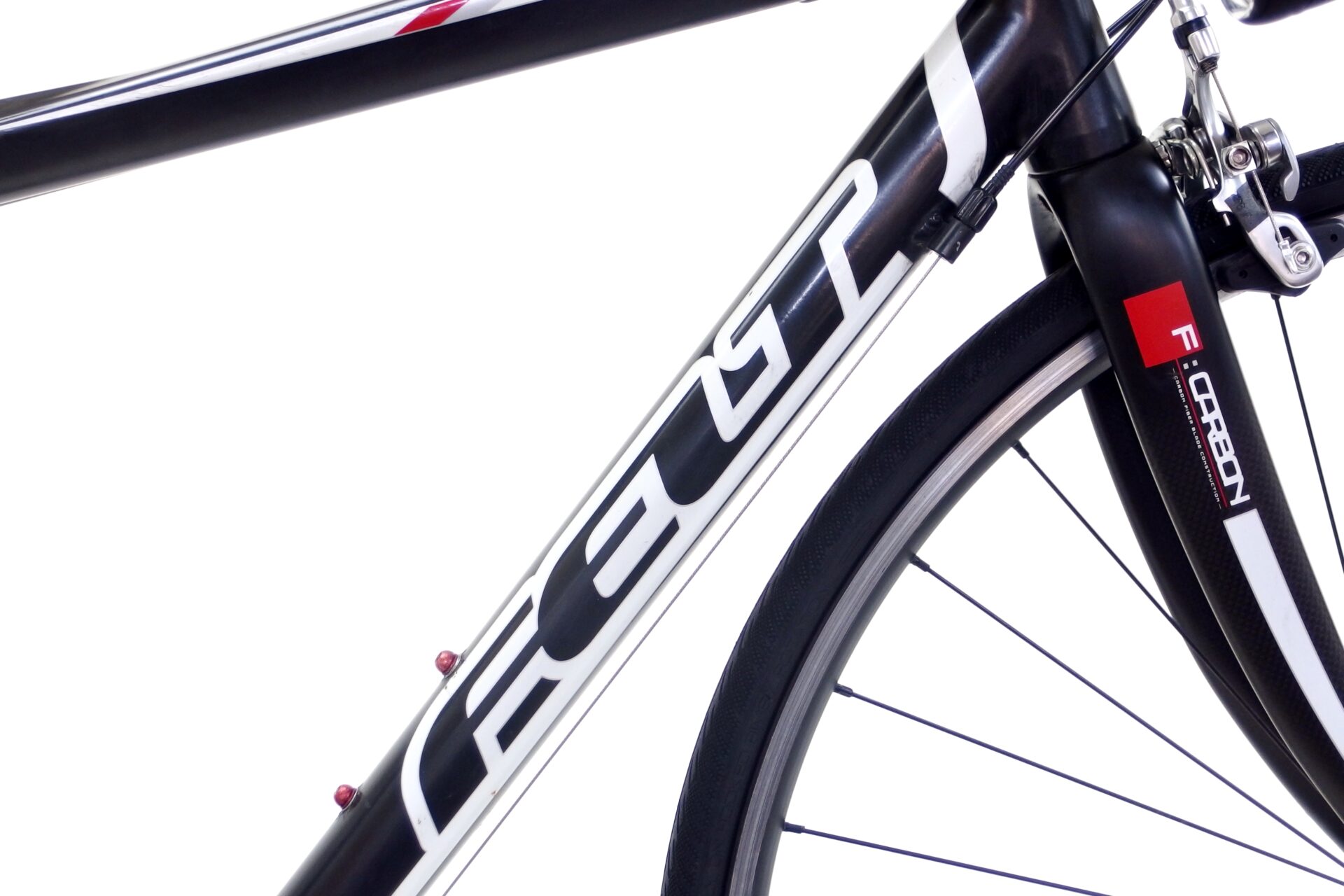 快適で楽に走ることを目的としたコンフォートロードバイク！！「FELT