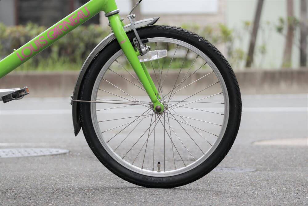 中古ミニベロ】緊張感なく乗れて安定感のあるオシャレなデザインが特徴