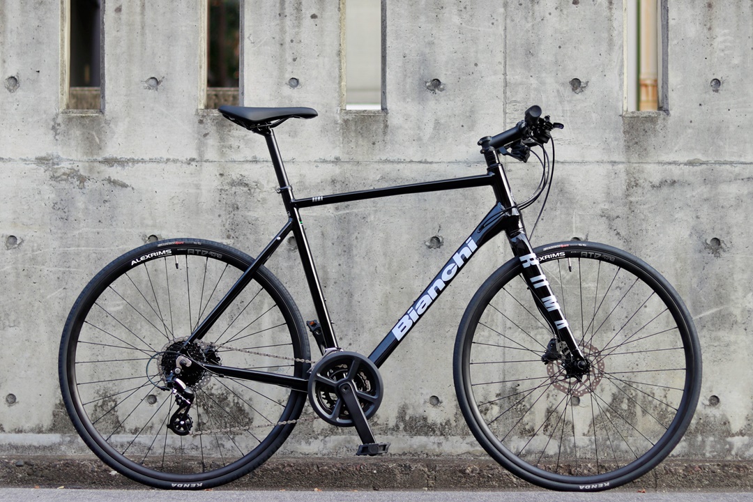 最後のチャンス！？サイクリング向けクロスバイク「Bianchi ROMA