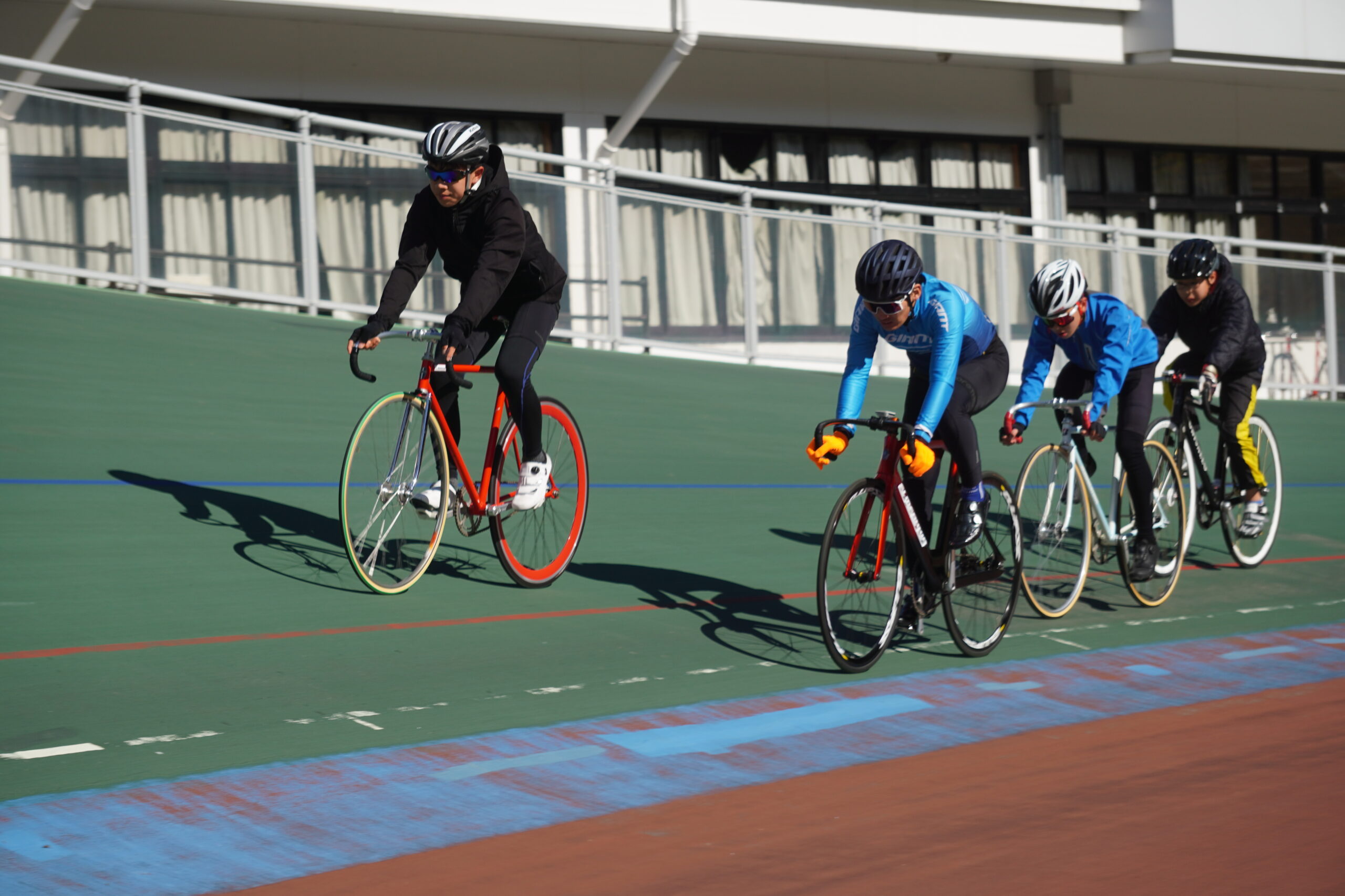 電動アラゴ三本ローラー競輪自転車競技トレーニング用小川製作所