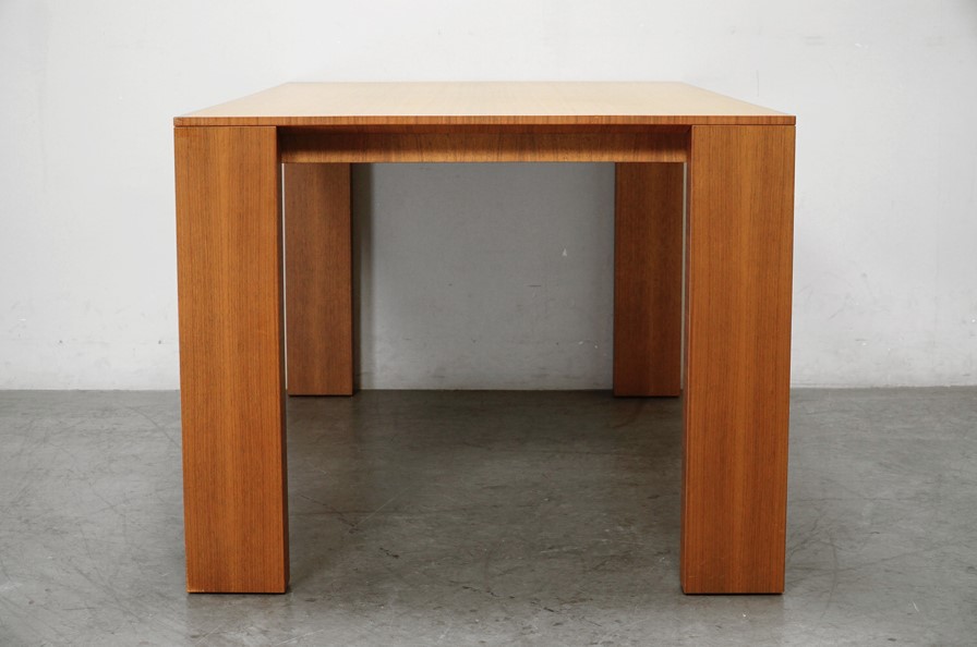 arflex(アルフレックス) REKTA(レクタ) ダイニングテーブル Carlo