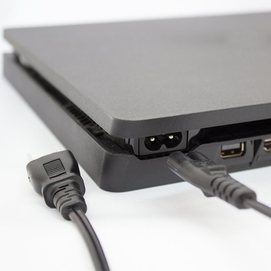 PSシリーズ用 マルチ電源ケーブル | PS4用 周辺機器アクセサリー