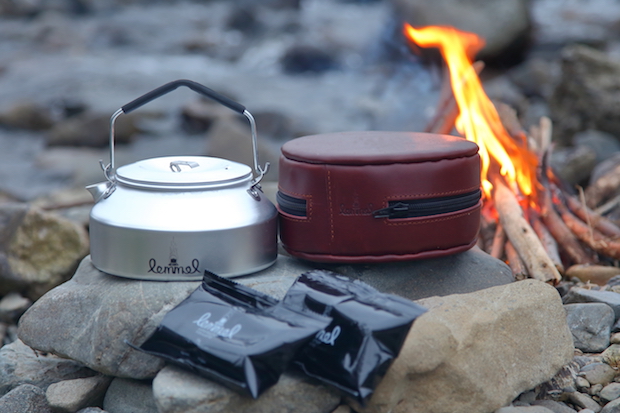 月曜読プレ】原野で飲む焚き火コーヒー。レンメルコーヒーの「レザー