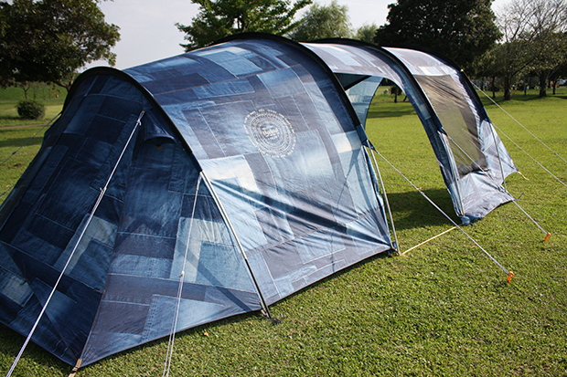 コールマンの“INDIGO LABEL”からトンネル型2ルームテントが登場