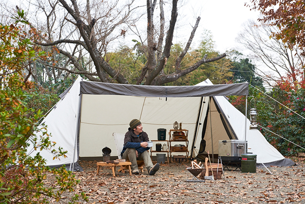 流行のT/C生地がシェルターにも。初心者にも建てられてベテランの風格