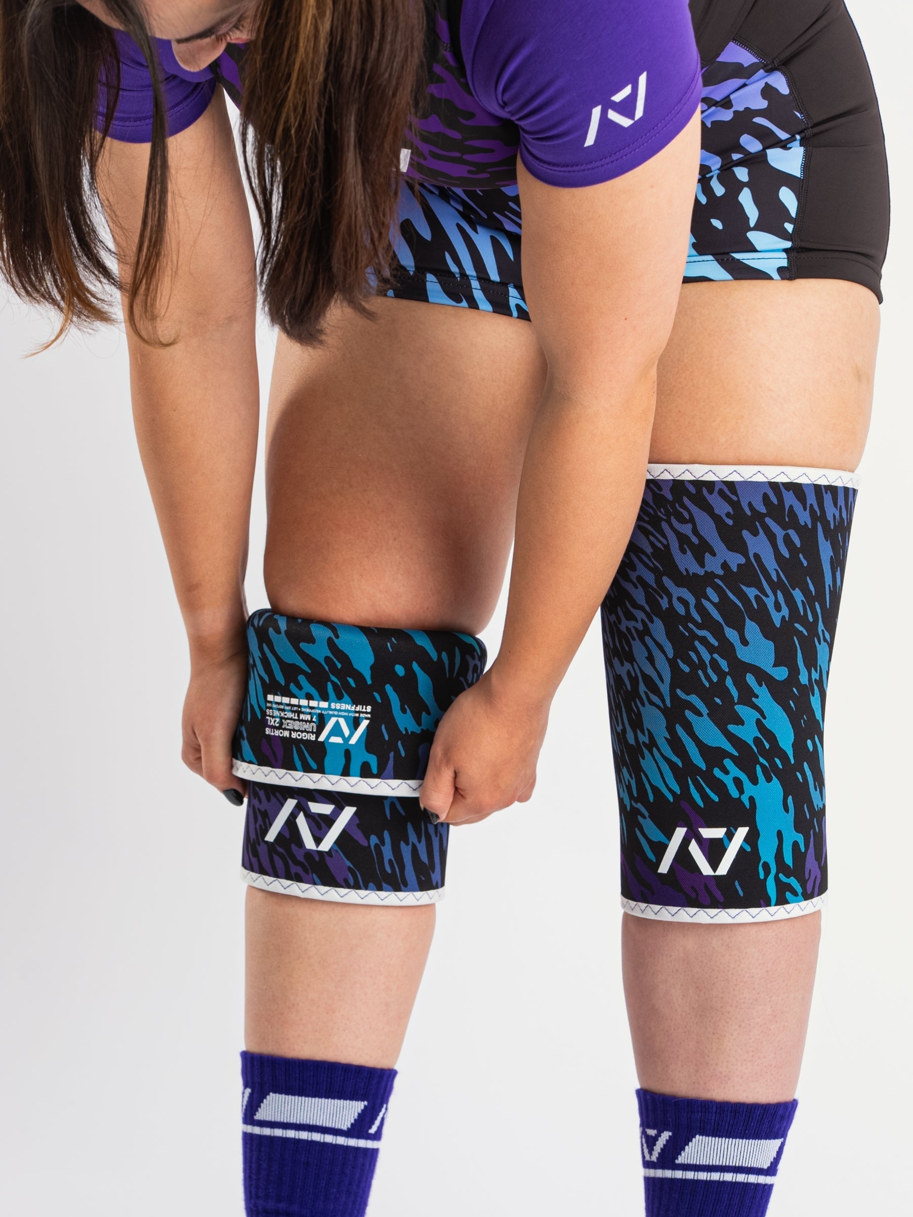 Hourglass Knee Sleeves - Purple | A7 Europe Shipping to EU – A7 EUROPE