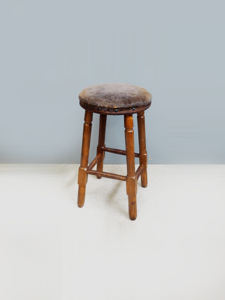 古いなナラ材　自在丸椅子　ラウンドチェアー　古家具アンティーク 楽天市場】☆事前問合せ必須☆ 和製アンティーク スツール ナラ材 回転
