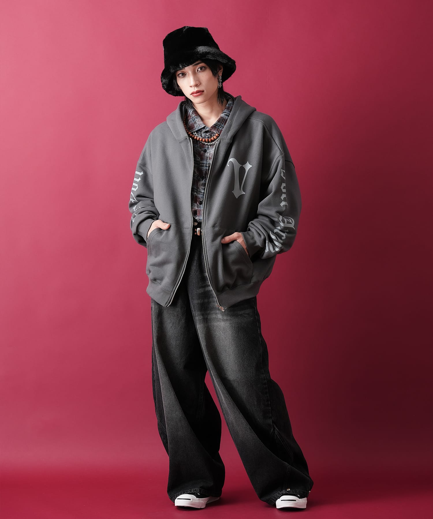 ストリートロゴスウェットジップアップパーカー / スエット ZIP