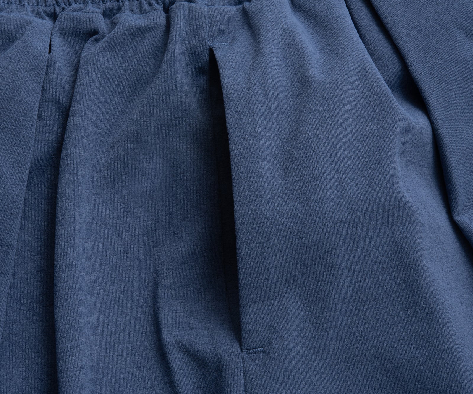 バイカラーカスケードフレアスコート ATLA555 – ADMIRAL