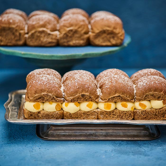 20.紅茶香るレアチーズクリームパン |料理教室のABCクッキングスタジオ