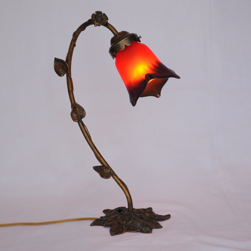 フランス伝統技術による吹きガラス製法とアンティーク仕上げの真鍮製