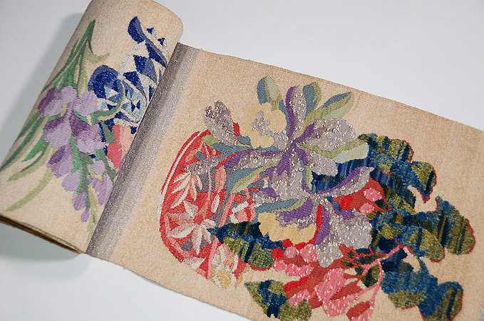 山鹿精華作 「手織錦 瑠璃の色」