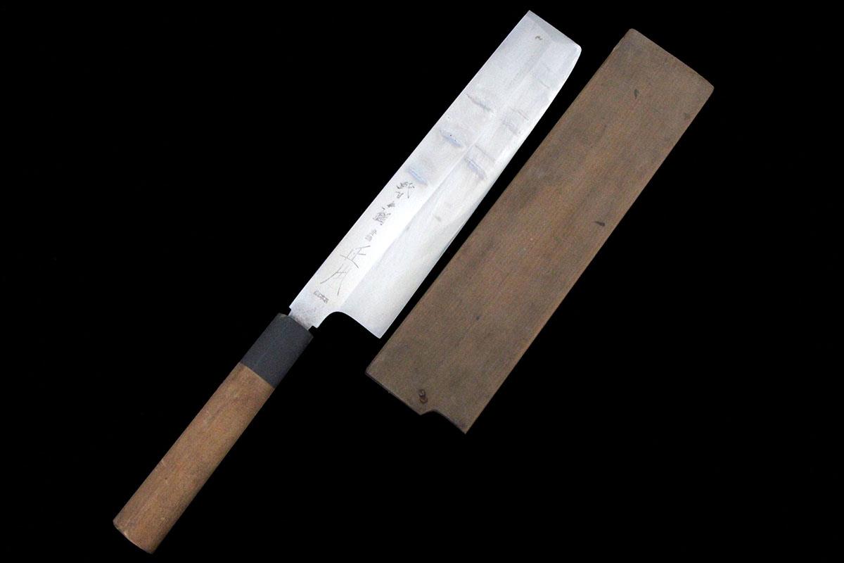 薄刃包丁 本焼 八寸 純日本鋼 朴柄 白鞘付 KN02-A10921-2L3D | 正本総